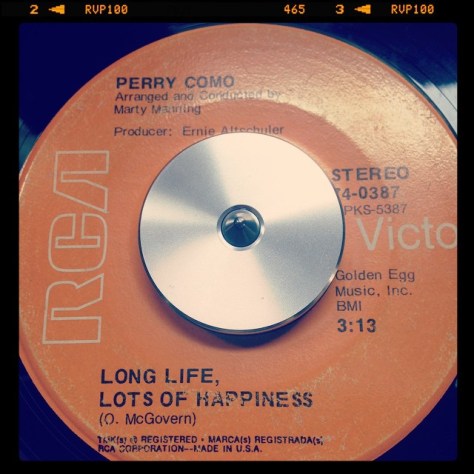 Random Record Pick: Perry Como, Long Life, Lots of Happiness / It's Impossible #vinyl #45
