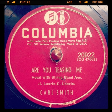 Random Record Pick: Carl Smith, Are You Teasing Me / It's A Lovely, Lovely World #vinyl #78 #country #carlsmith #mistercountry #rockabilly