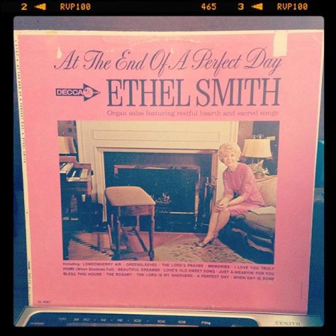 Random Record Pick: Ethel Smith, At The End Of A Perfect Day #vinyl #organ #church #instavinyl #vinylgram  #vinyljunkie #vinyligclub #nowspinning #recordcollection
