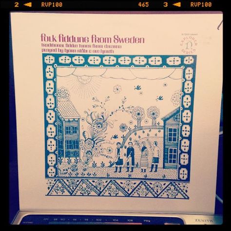 Random Record Pick: Folk Fiddle From Sweden #vinyl #folk #folkmusic #sweden #fiddle #instavinyl #vinylgram #nowspinning #vinyligclub #recordcollection #vinyljunkie