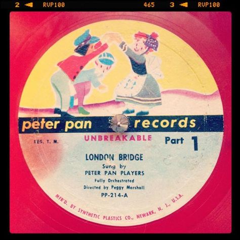 Random Record Pick: Peter Pan Players, London Bridge / The Muffin Man / Sweet and Low #vinyl #instavinyl #vinylgram #78rpm #kidsmusic #nurseryrhymes #redvinyl