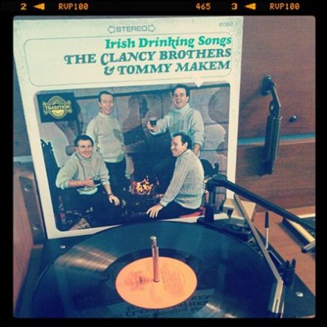 Vinyl record of The Clancy Brothers & Tommy Makem, Irish Drinking Songs.